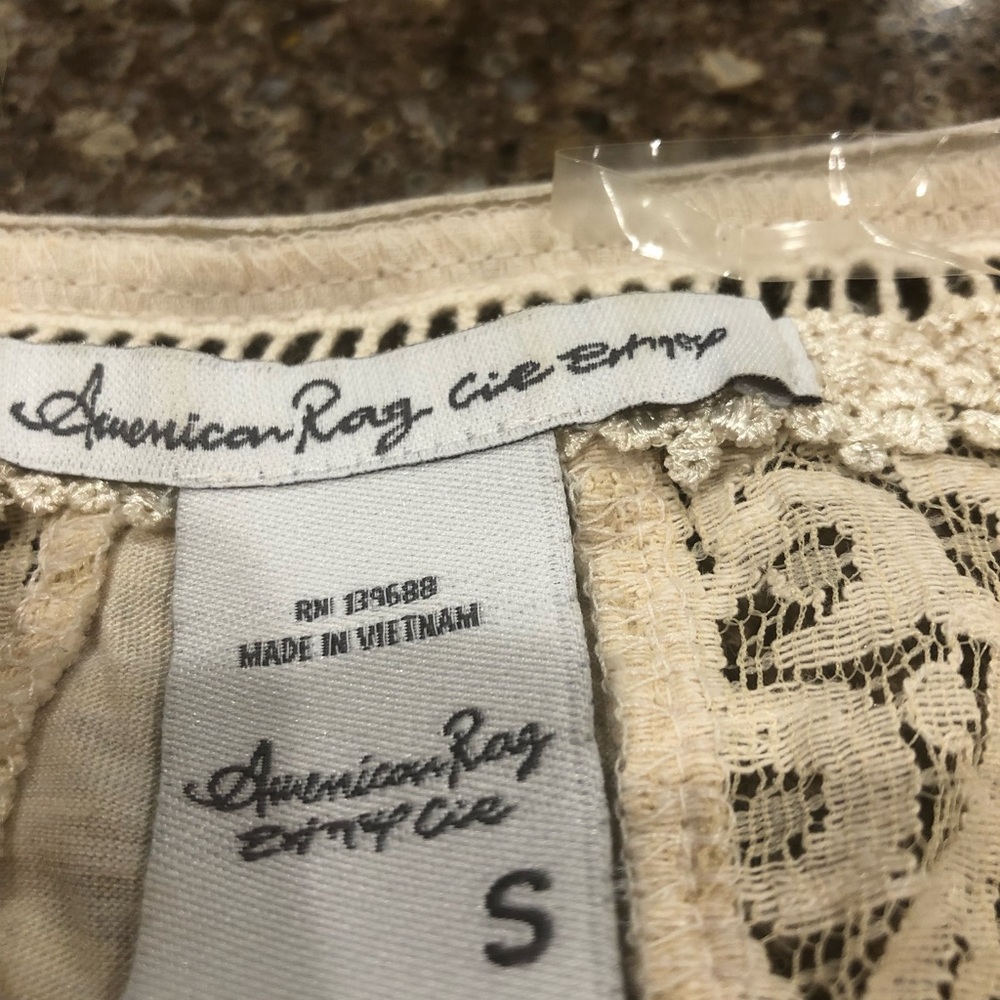 American Rag Lace Trim Top Size Small - Picture 10 of 12